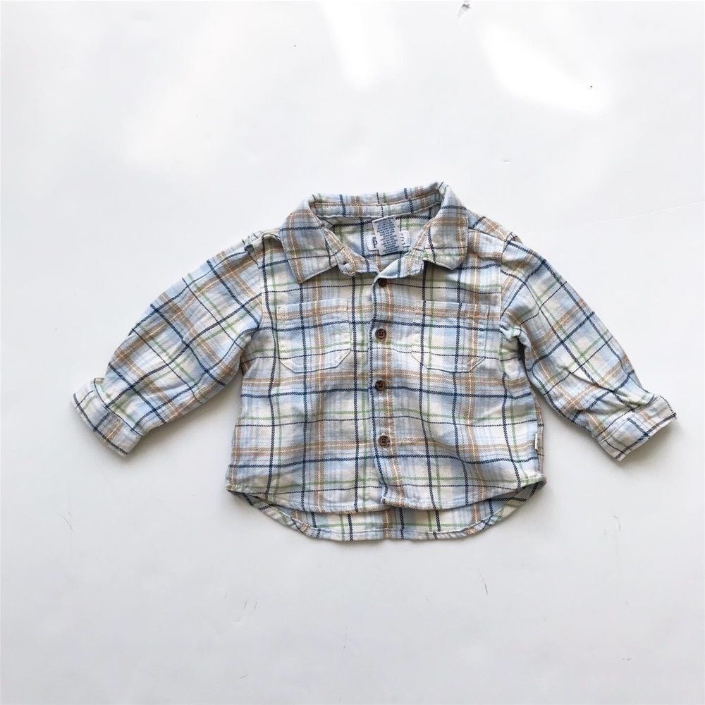 The children’s place!plaid button down EUC 6-9m
